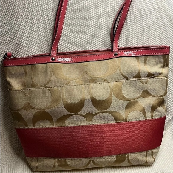 Coach Signature C brown Purse with coral leather trim F19046 - Picture 4 of 4